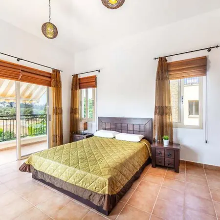 Villa Valley 1